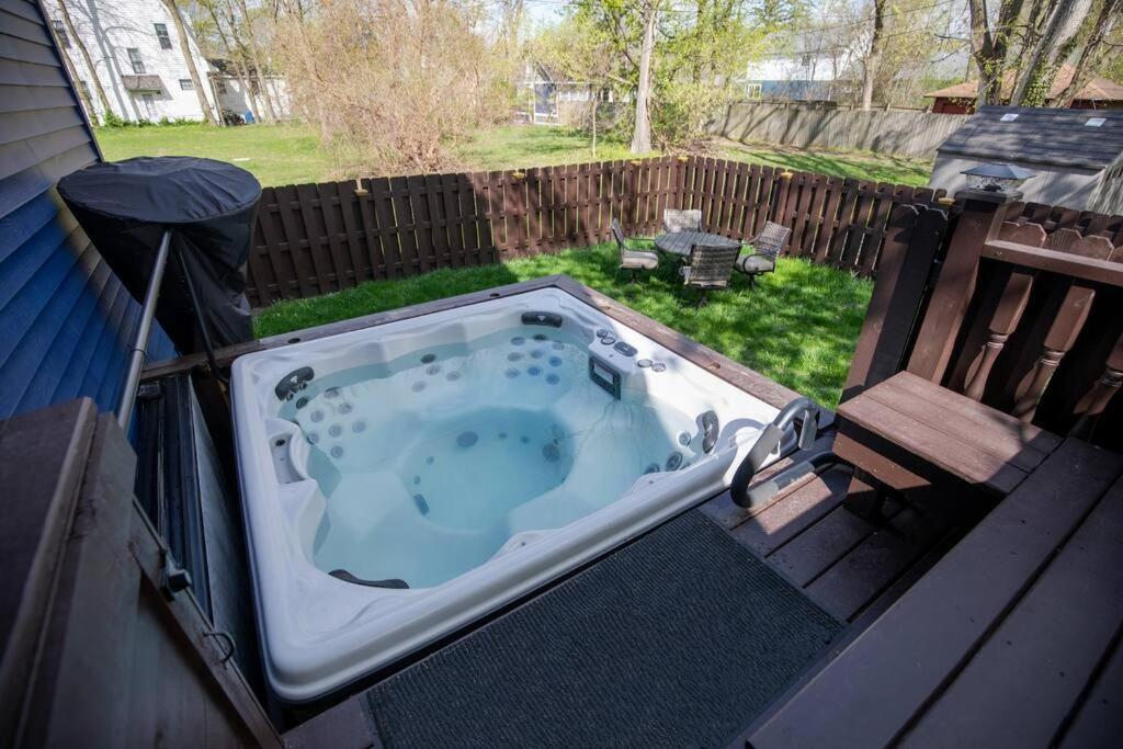 Walk To Nd, Hot Tub, Lux Kitchen, Pet Friendly Βίλα Σάουθ Μπεντ Εξωτερικό φωτογραφία